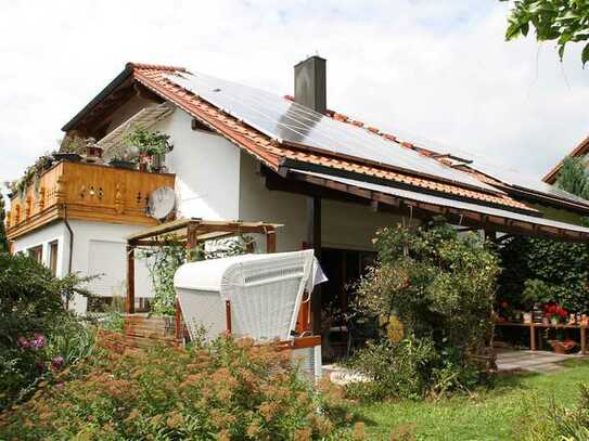 Imposantes Zweifamilienhaus in einer der begehrtesten Lagen der Golf- und Kurstadt Bad Griesbach