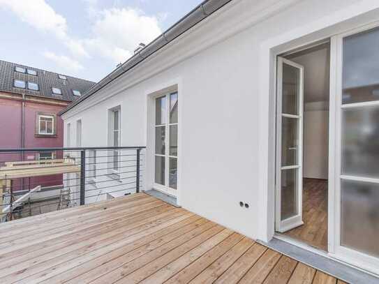 Kernsanierte, sehr helle, 3 Zimmer Maisonette Whg. in ruhiger Citylage