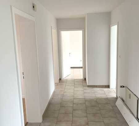 Attraktive, neu renovierte 3-Zimmer-Wohnung mit Balkon in Fiersbach