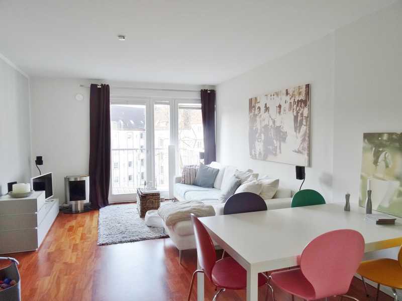 Provisionsfrei - Attraktive 3-Zimmer Wohnung im 4. OG mit Balkon in Hamburg-Eppendorf