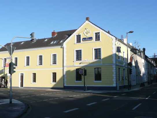 Denkmalschutz, stilvolle Maisonette-Wohnung in Köln-Sürth