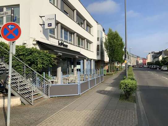 Mildred-Scheel-Straße = SICHERES Parken in großzügiger TG mit VIDEO-Überwachung, Rolltor+Handsender