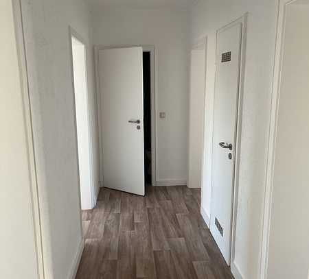 Helle 3,5 Zimmer Wohnung