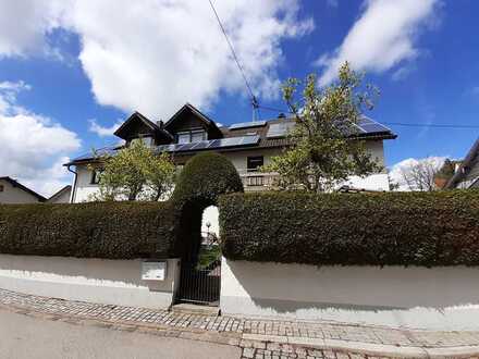 Freundliche 3,5-Raum-Wohnung mit EBK und Balkon in Buchloe