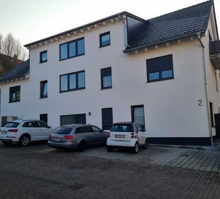 Exklusive 2-Zimmer-DG-Wohnung mit gehobener Innenausstattung mit Balkon in Annweiler