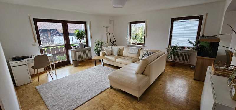                                                               Ger&auml;umige und helle 3-Zimmer-Wohnung in Haag in Obb.                                                       in Haag (Bayreuth)