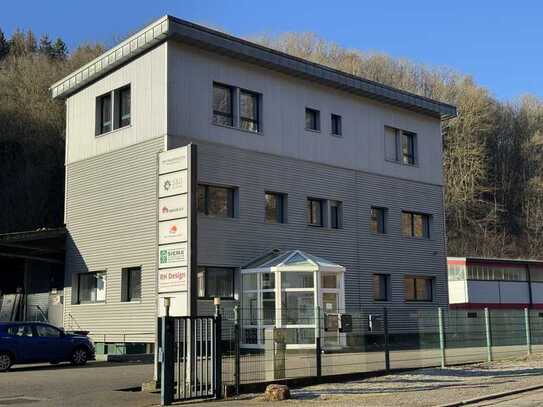 Exklusive Büroetage mit Waldblick – Konferenzraum & Arbeitszimmer inklusive!