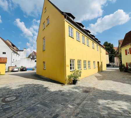 Zentrale und sehr ruhige 3-Zimmer-Wohnung in der Nördlinger Innenstadt