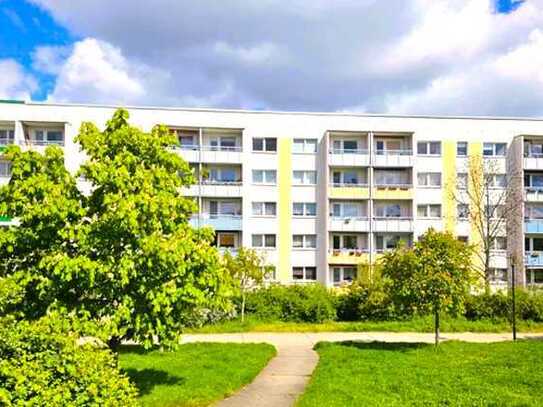 Sonnige 2-Raum-Wohnung mit Balkon !