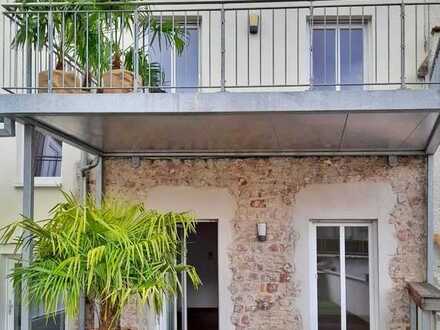 3-Zimmer Maisonette-Wohnung (EG/ 1.OG) mit Balkon und Einbauküche