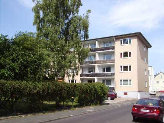 Helle 3-Zimmer-Wohnung mit EBK und Westbalkon in Düren