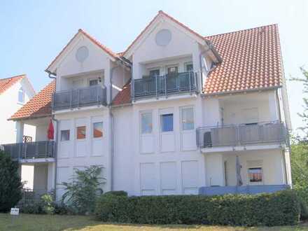 Helle 2-ZKB mit Balkon und Stellplatz im 1.OG in ruhiger Lage