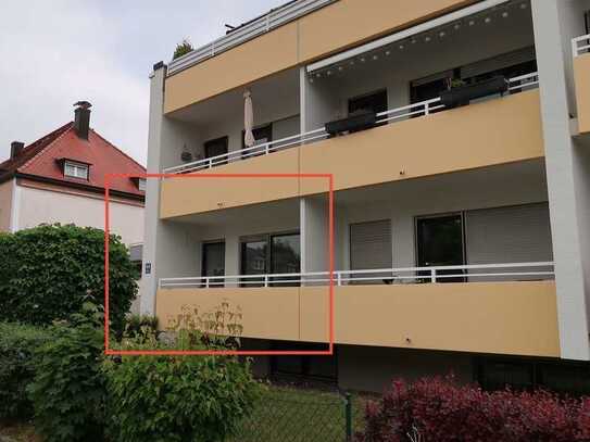 1-Zimmer-Wohnung (39,7 qm) mit Balkon und kleiner Einbauküche in München Moosach