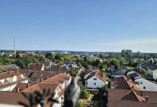 3-Zimmer-Wohnung, provisionsfrei, mit großer Loggia und EBK in Rodgau