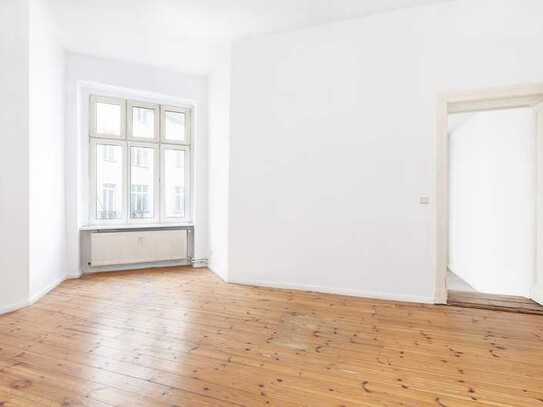 100m zum Landwehrkanal: 1-Zimmerwohnung zzgl. offener Essküche und schönen Altbaudetails