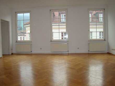 Großzügige 4-Zi.-Altbau-Whg., Zentral in der Altstadt von HD