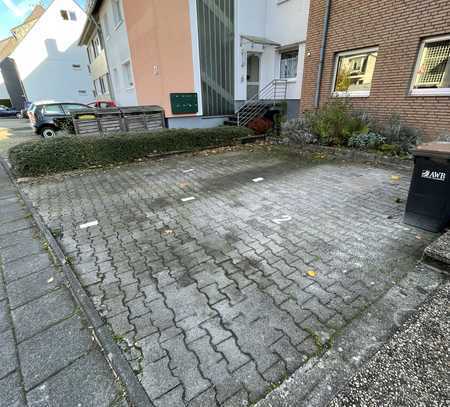 Ruhiger Ausssenstellplatz in Stammheim zu vermieten