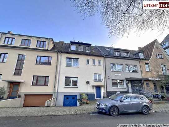 Duissern 3-Familienhaus mit Garten, freier Erdgeschoss Wohnung, 1.OG+2.OG vermietet