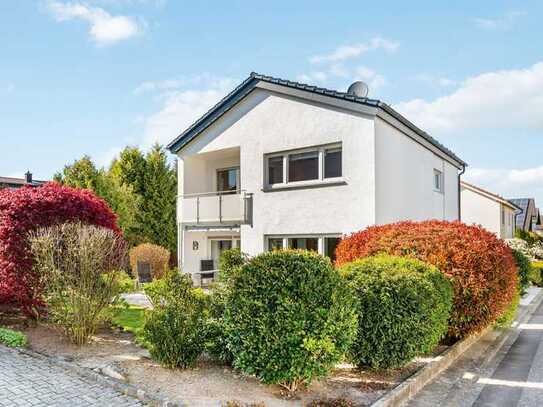 Bezauberndes Einfamilienhaus mit Traumgrundstück