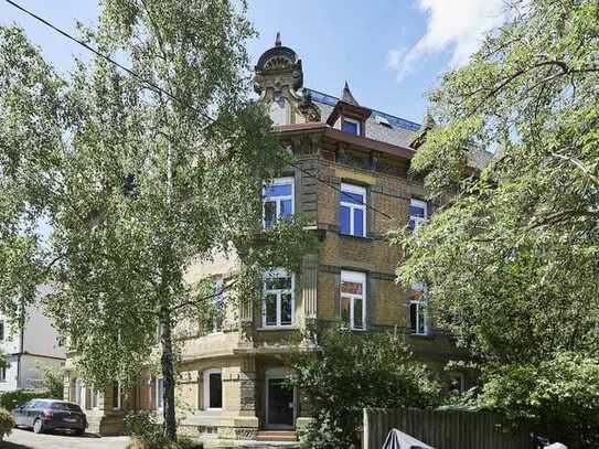 Kulturdenkmal - stilvolles Wohn-und Geschäftshaus in reizvoller Hanglage im Stuttgarter Süden