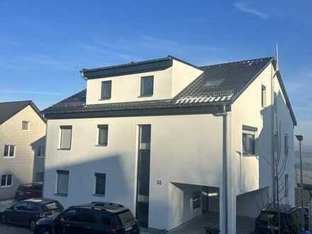 Neuwertige 3-Zimmer-Wohnung mit Balkon und Einbauküche in Göppingen