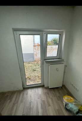 Exklusive, modernisierte 1-Zimmer-Wohnung mit Balkon und EBK in Ober-Ramstadt/Rohrbach