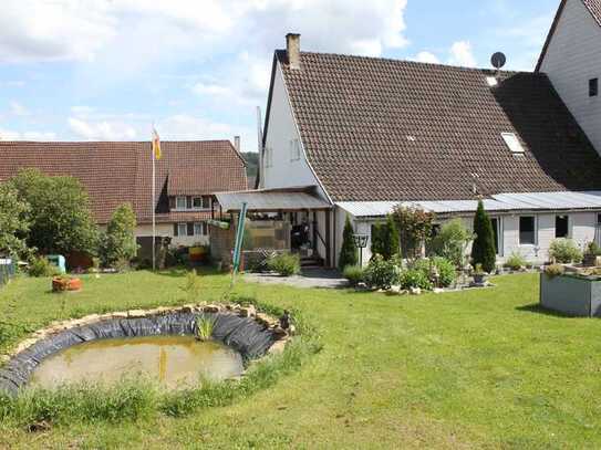 Schönes Landhaus mit 2 Wohneinheiten und viel Platz!