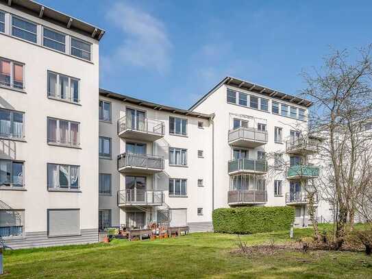 Solide 2-Zimmer-Wohnung mit Potenzial, Tiefgarage – Nähe Berlin und BER
