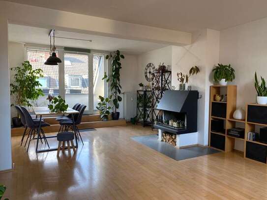 DG Maisonette 3,5 Zimmer mit Balkon und Einbauküche Innenstadt