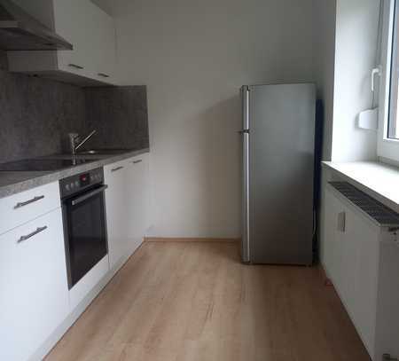 Schöne, helle 2-ZKB-Wohnung + Terrasse und Kellerraum in München-Aubing