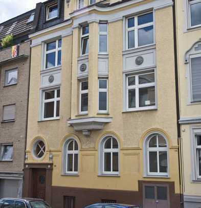Schöne helle 2-Zimmer-Hochparterrewohnung in einem gepflegten Patrizierhaus, Mönchengladbach Eicken
