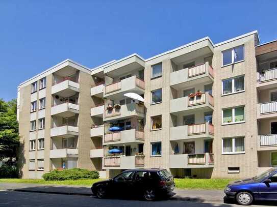 Single-Wohnung ab sofort frei! kleine 1-Zimmer-Wohnung mit Balkon in MG-Schmölderpark