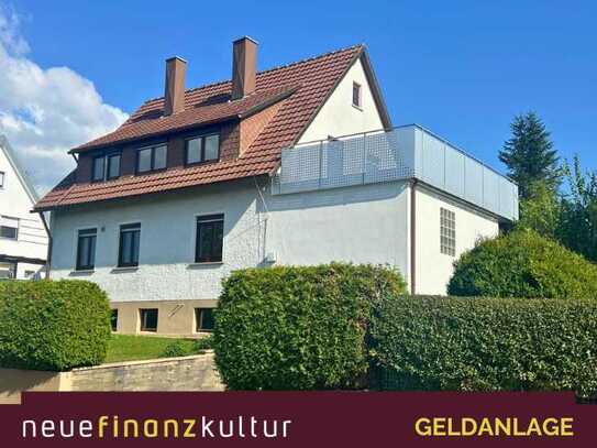 schönes Wohnhaus mit 2 Wohnungen, Garage und tollem Grundstück