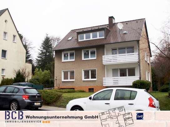 Schöne ca. 100 m² große Wohnung mit Balkon und Garten - direkt am "Wäldchen"