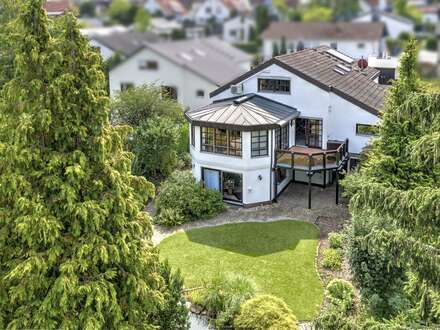 Imposantes Einfamilienhaus in Feldrandlage