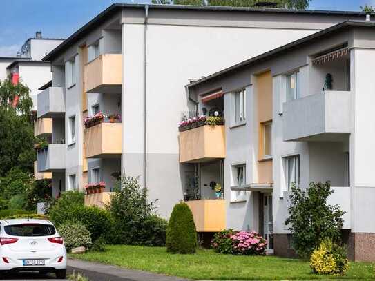 Helle, geräumige Wohnung mit großzügigem Balkon in gepflegter, citynaher Wohnlage! WBS erforderlich!