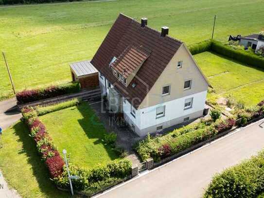 Geräumiges Einfamilienhaus mit großem Garten in ruhiger Randlage