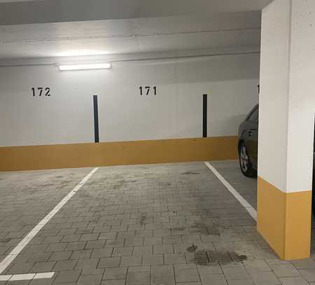 Parkplatz für Autos zu vermieten