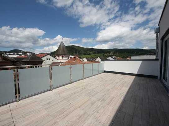 Penthouse-Wohnung hochwertig ausgestattet, barrierefrei, Aufzug