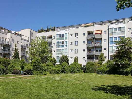 2 Zimmer, Balkon, Laminat im idyllischen Wohnpark Saaleblick