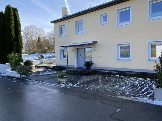 Gepflegte 2-Zimmer-Erdgeschoßwohnung mit großer Terrasse