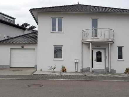 PROVISIONSFREI! Top Einfamilienhaus mit gehobener Innenausstattung in Neckarwestheim