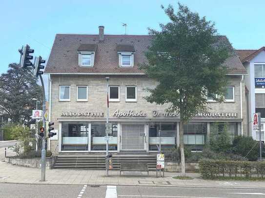 Schönes und entwicklungsfähiges Wohn- und Geschäftshaus, gut sichtbar
