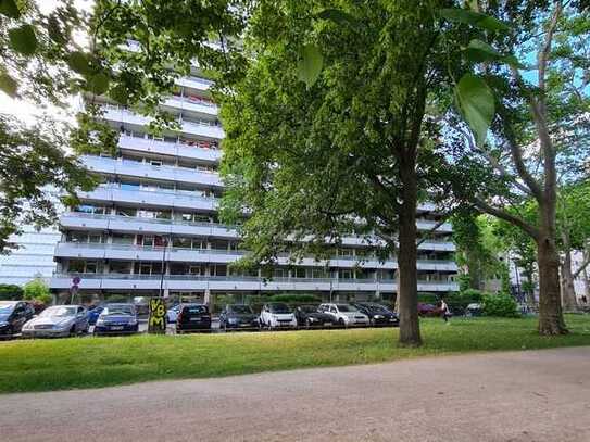 Geschmackvolle 1,5-Zimmer-Wohnung mit Balkon in Köln Altstadt & Neustadt-Nord