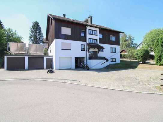 Großzügige 4-Zimmer-Dachgeschosswohnung mit Loggia, 2 Bädern und Garagenstellplatz