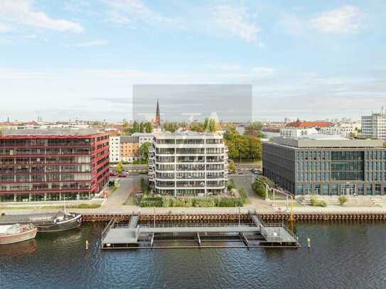 Ultra Spectacular simplex Waterfront penthouse with 360Degress Views over the River Spree