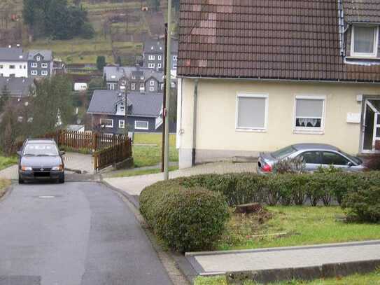 tolle 2 ZKB Wohnung in Gosenbach Böden +Türen Neu Bad modern