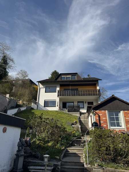                                                               Charmante Dachgeschosswohnung in W&uuml;rzburg-Oberd&uuml;rrbach                                                       in Oberdürrbach (Würzburg)