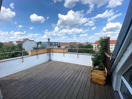 Edles Dachgeschoss mit großer Terrasse und super Ausblick in ruhiger Friedenau-Lage