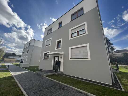 Tolle Maisonette! Moderne, geschmackvolle 3 Zimmer-Wohnung auf 2 Etagen mit Terrasse in ruhiger L...